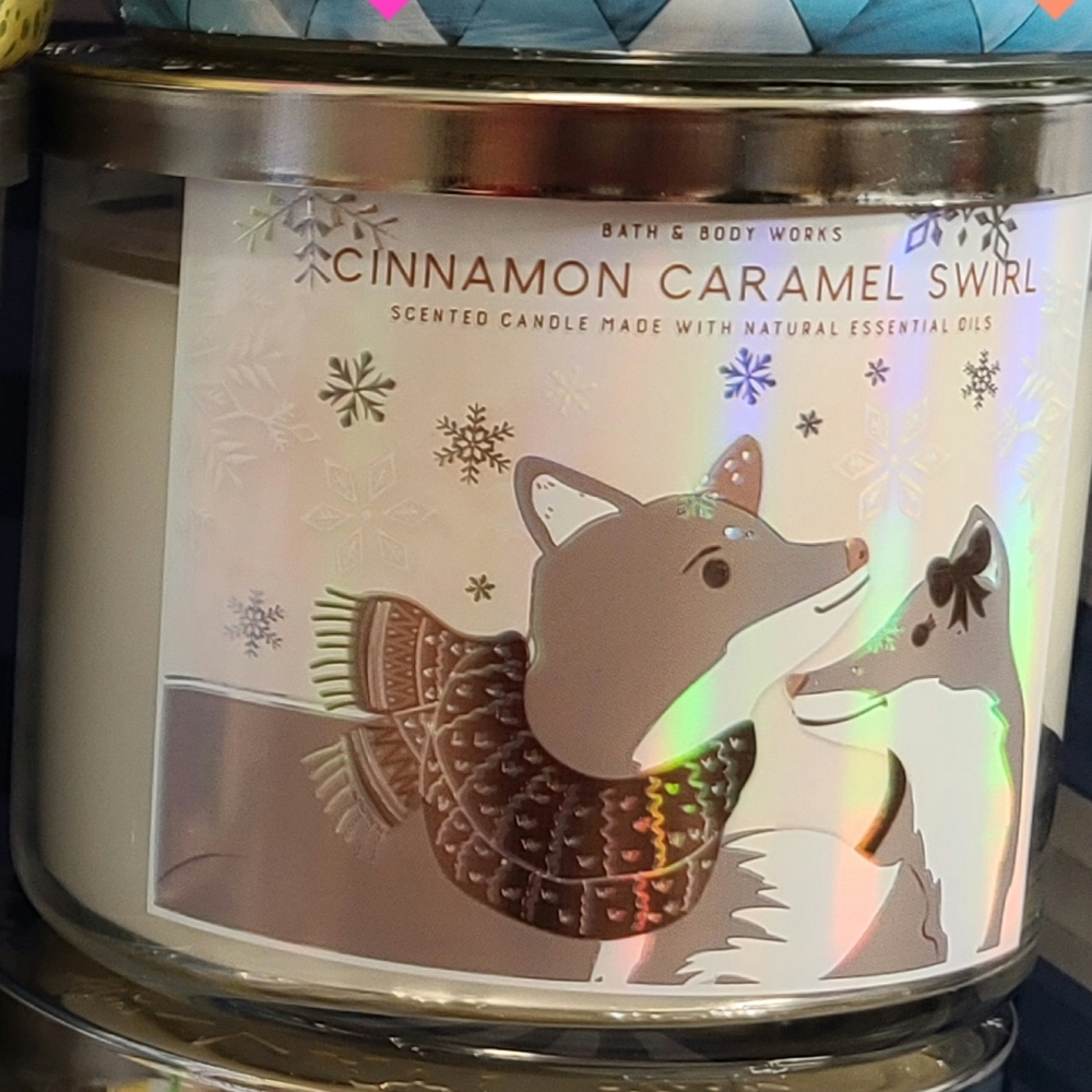 Cinnamon caramel swirl bath and body works candle